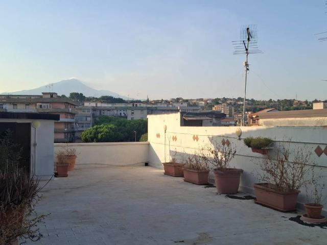 Attico in vendita a Picanello-Ognina-Barriera-Canalicchio, Catania