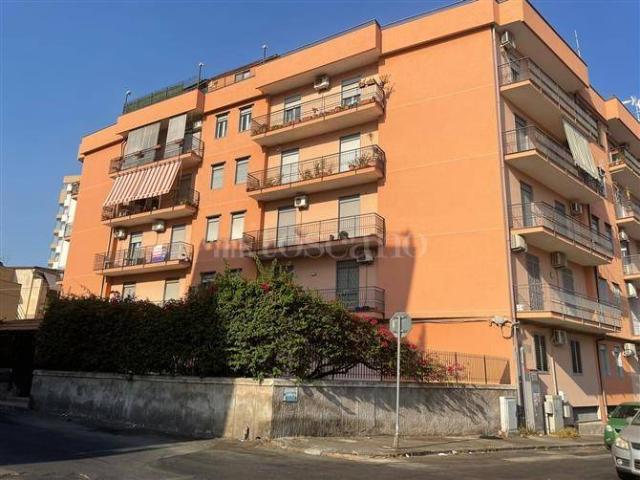 Attico in vendita a Monte Po-Nesima-San Leone-Rapisardi, Catania