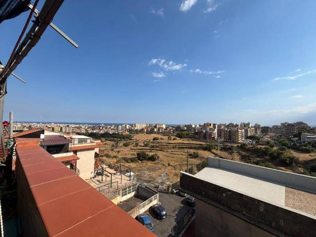 Attico in vendita a Monte Po-Nesima-San Leone-Rapisardi, Catania