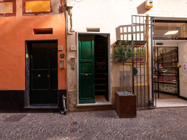 Attico in vendita a Pozzuolo Alto, Celle Ligure