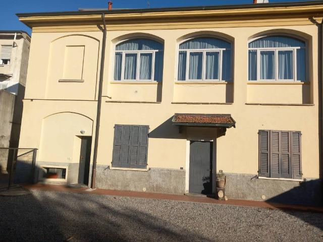 Attico in vendita a Cermenate, Como