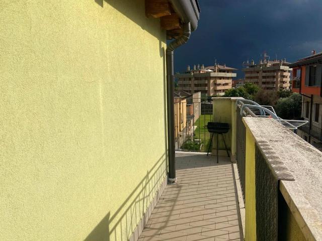 Attico in vendita a Cesano Maderno, Lombardia