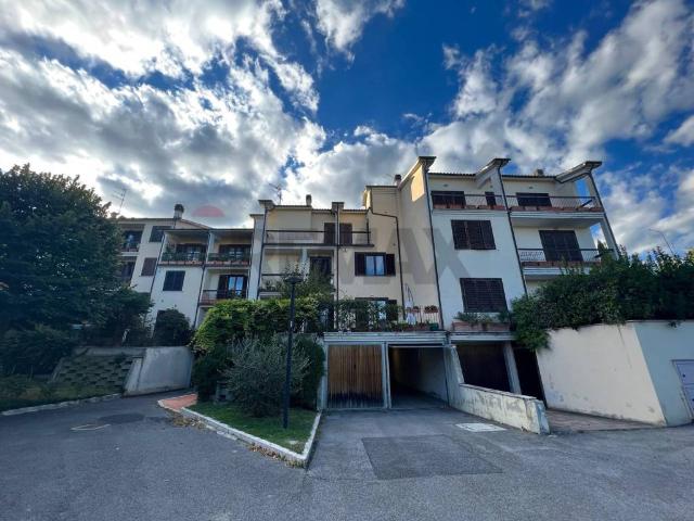 Appartamento in vendita a Chianciano Terme, Toscana
