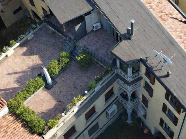 Attico in vendita a Chiari, Lombardia