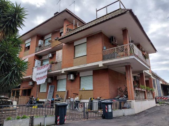 Attico in vendita a Municipio Roma VII, Roma Capitale