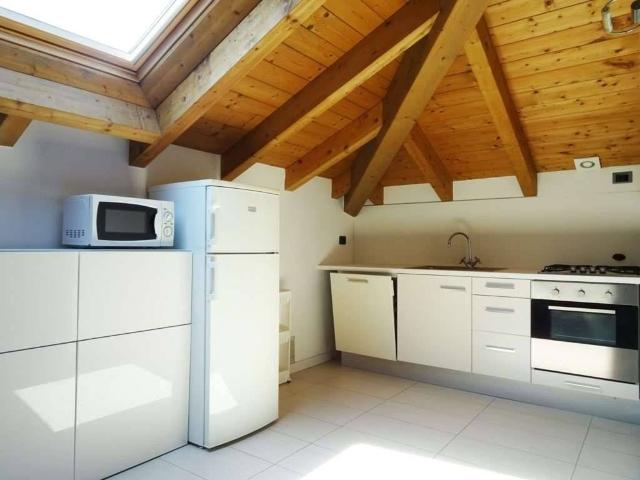 Attico in vendita a San Rocco, Como