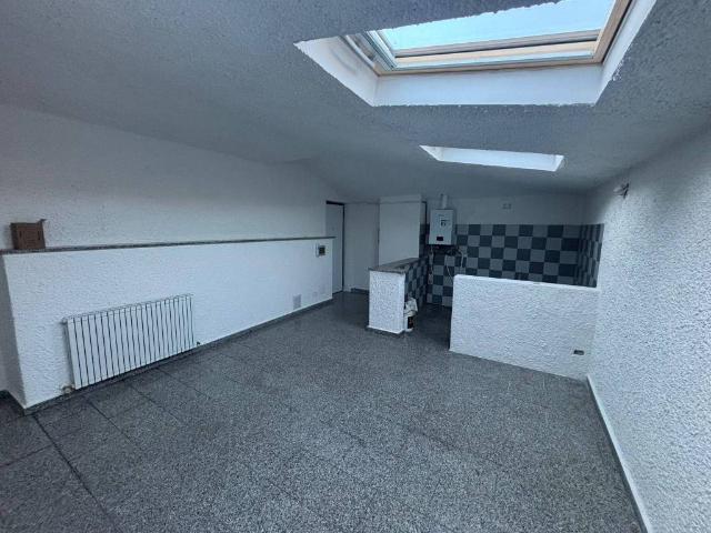 Attico in vendita a Caserme, Como