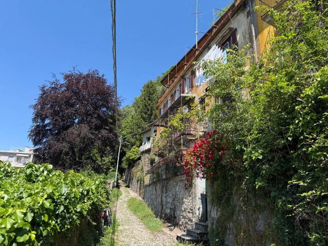 Attico in vendita a San Martino, Como