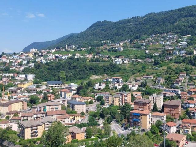 Attico in vendita a Como, Lombardia