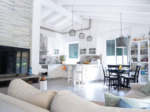 Attico in vendita a Soldo, Como