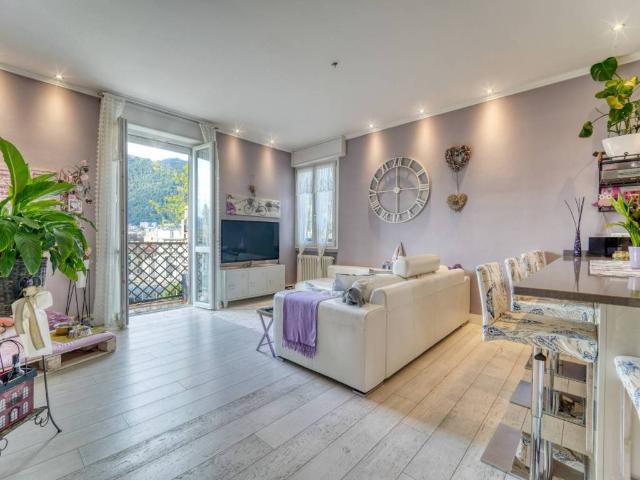 Attico in vendita a Como