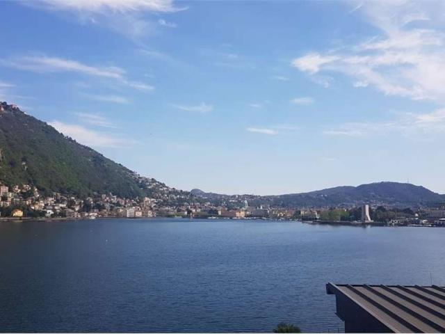 Attico in vendita a Como