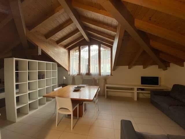 Attico in vendita a San Rocco, Como