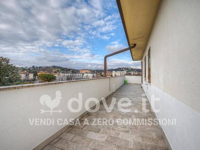 Attico in vendita a Conegliano, Veneto