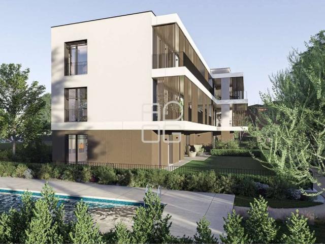 Attico in vendita a Desenzano Del Garda, Brescia