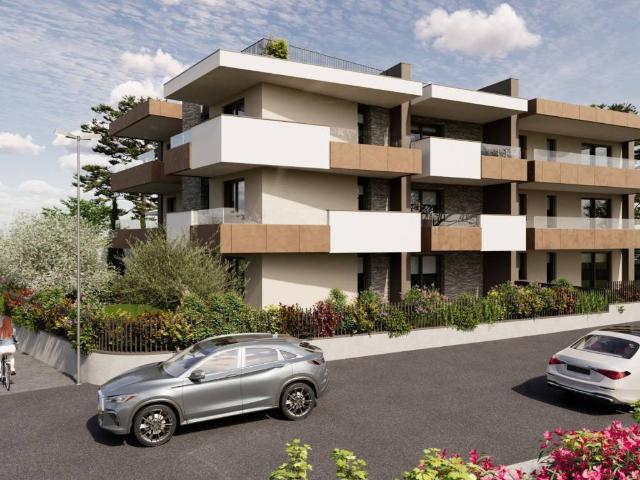 Attico in vendita a Desenzano Del Garda, Lombardia