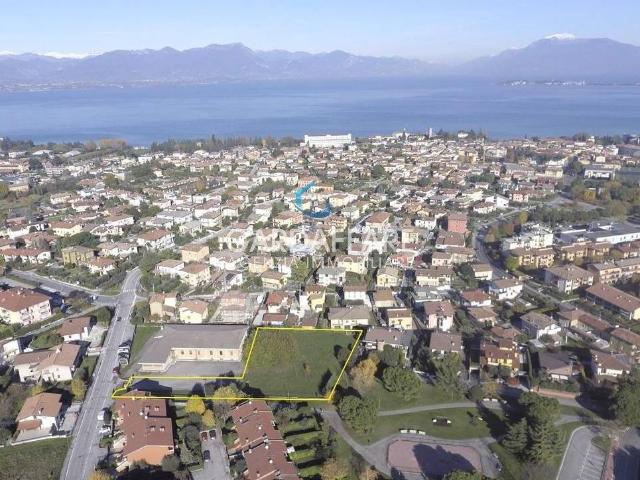 Attico in vendita a Rivoltella del Garda, Desenzano Del Garda
