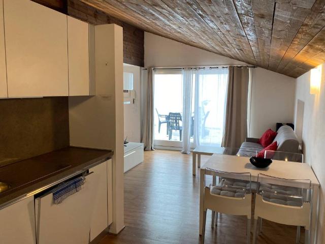 Attico in vendita a Desenzano Del Garda, Lombardia