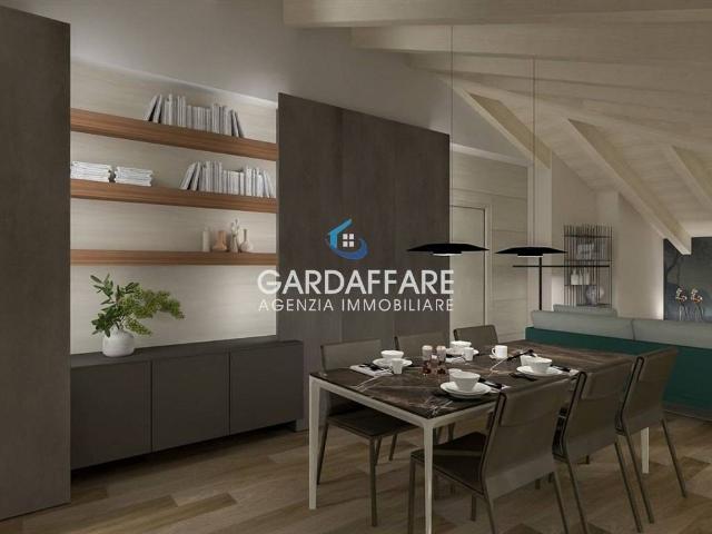Attico in vendita a Desenzano Del Garda, Lombardia