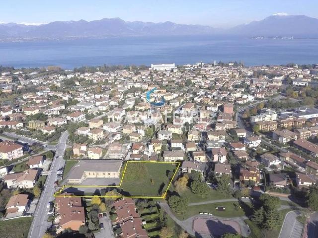 Attico in vendita a Rivoltella del Garda, Desenzano Del Garda