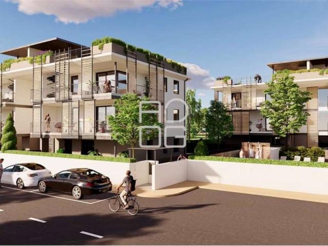 Attico in vendita a Desenzano Del Garda, Brescia