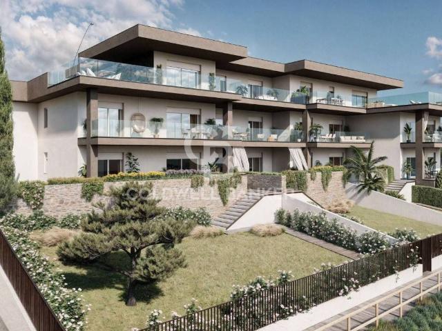 Attico in vendita a Desenzano Del Garda, Brescia