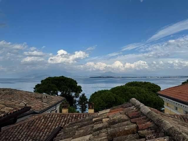 Attico in vendita a Desenzano Del Garda, Lombardia