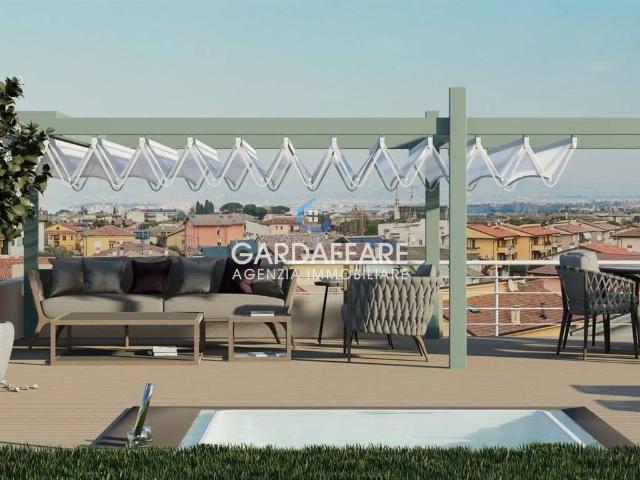 Attico in vendita a Rivoltella del Garda, Desenzano Del Garda