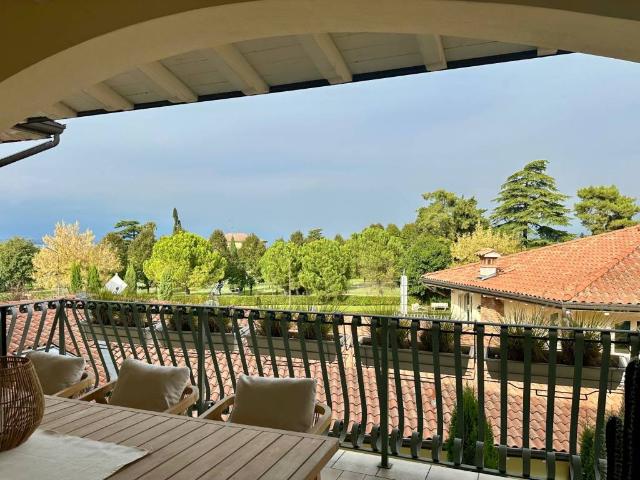 Attico in vendita a Rivoltella del Garda, Desenzano Del Garda
