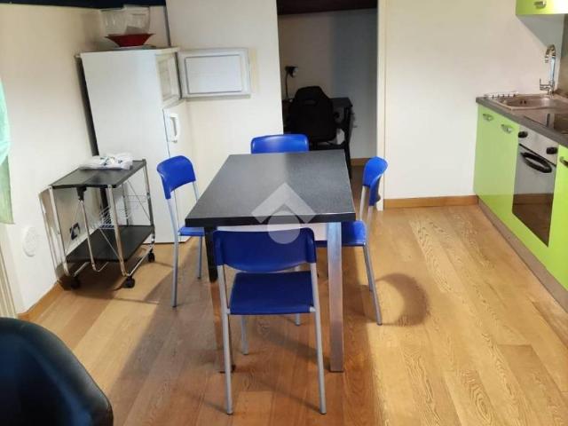 Attico in vendita a Desenzano Del Garda, Brescia