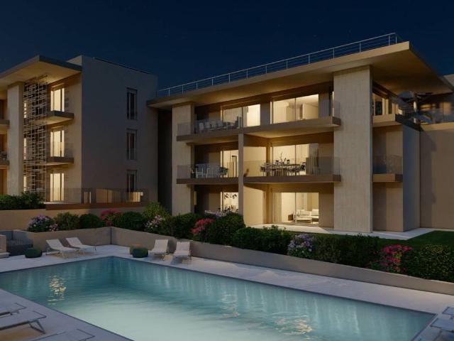 Attico in vendita a Rivoltella del Garda, Desenzano Del Garda