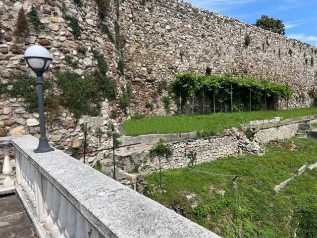 Attico in vendita a Desenzano Del Garda, Brescia