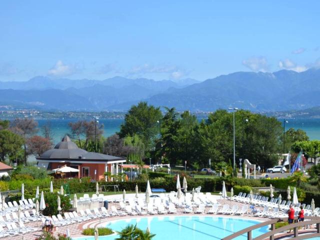 Attico in vendita a Desenzano Del Garda, Lombardia