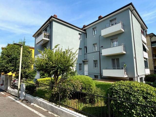 Attico in vendita a Desenzano Del Garda, Lombardia