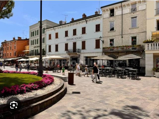Attico in vendita a Desenzano Del Garda, Lombardia