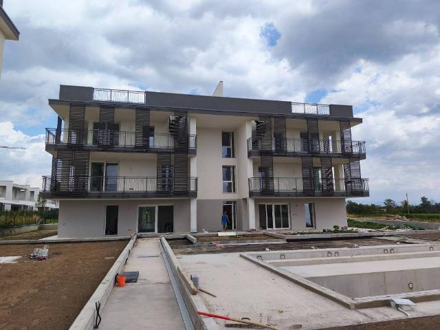 Attico in vendita a Desenzano Del Garda, Brescia