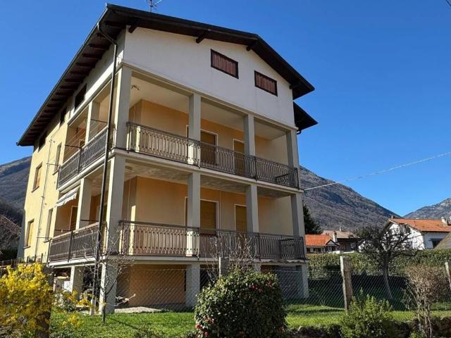 Attico in vendita a Mocogna, Piemonte