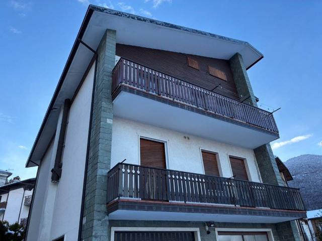 Attico in vendita a Esino Lario, Lombardia