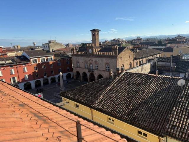 Attico in vendita a Fidenza, Reggio Emilia