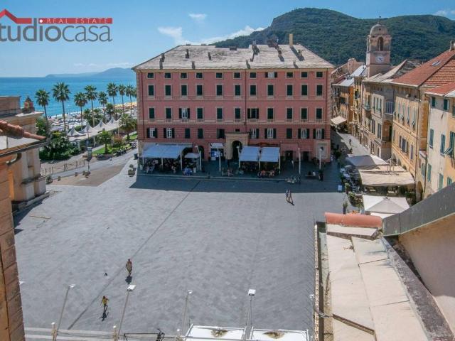 Attico in vendita a Finalmarina, Finale Ligure