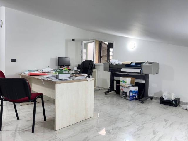 Attico in vendita a Santuzzo, Floridia