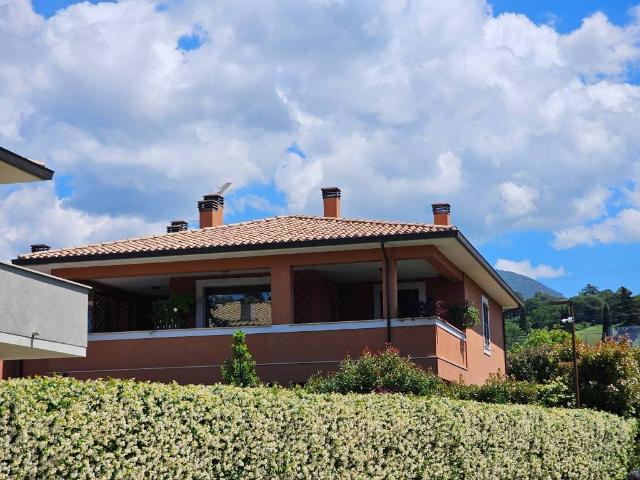 Attico in vendita a Foligno, Umbria