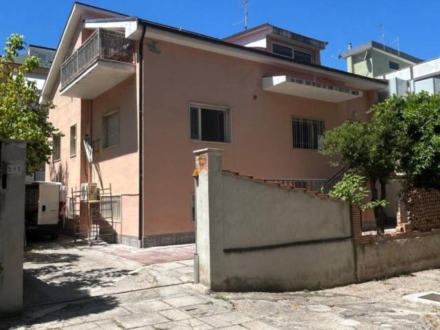 Attico in vendita a Francavilla Al Mare, Abruzzo