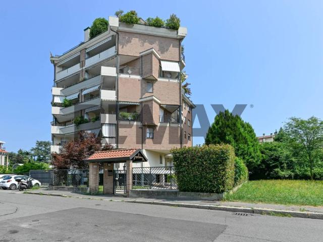 Attico in vendita a Sciarè, Gallarate