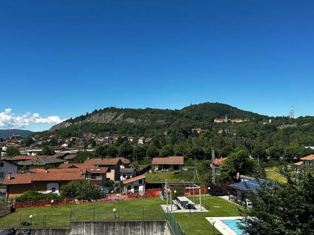 Attico in vendita a Comunità Montana Valli del Verbano, Gemonio