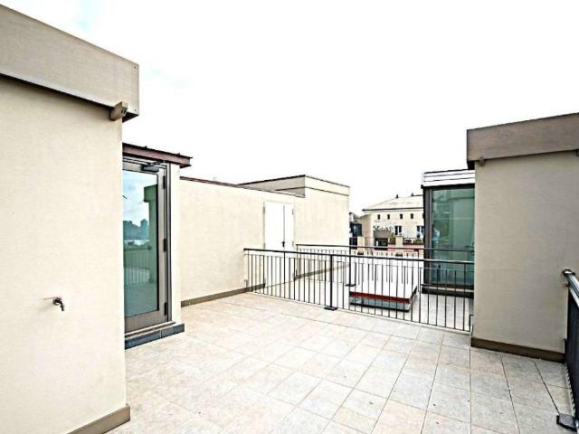 Attico in vendita a Maddalena, Genova