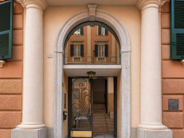Attico in vendita a Centro Est, Serra Riccò