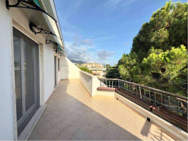 Attico in vendita a Serra Riccò, Genova