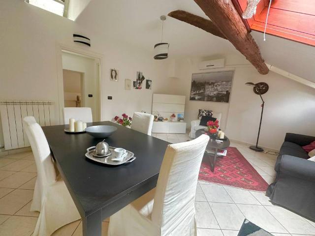 Attico in vendita a Isola, Serra Riccò