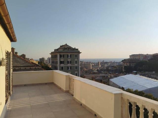 Attico in vendita a Castelletto, Serra Riccò